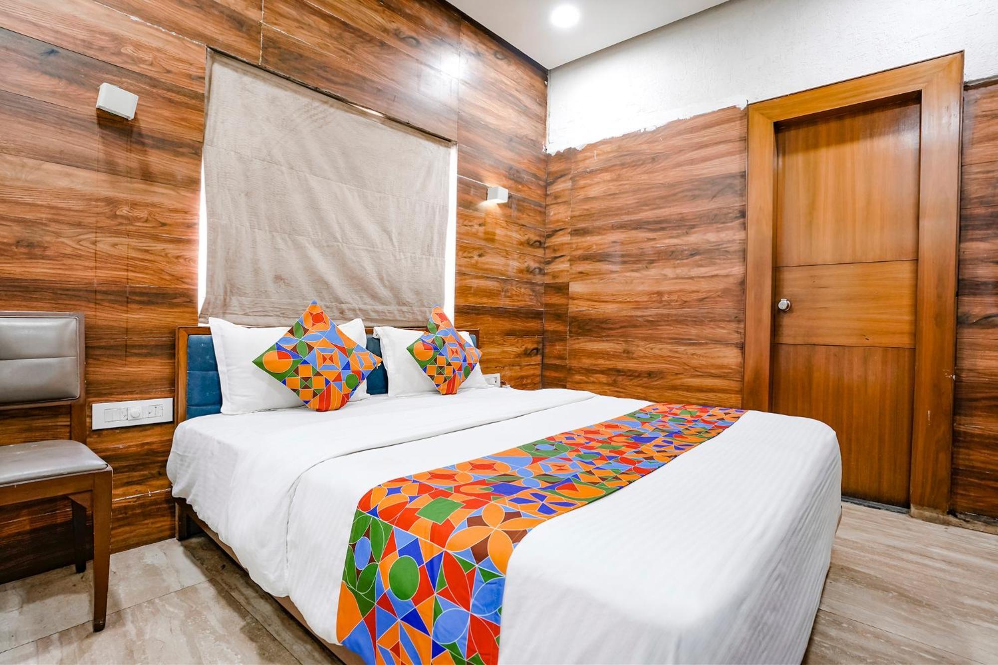 Fabhotel Kyra - Near Airport Road Ахмедабад Экстерьер фото