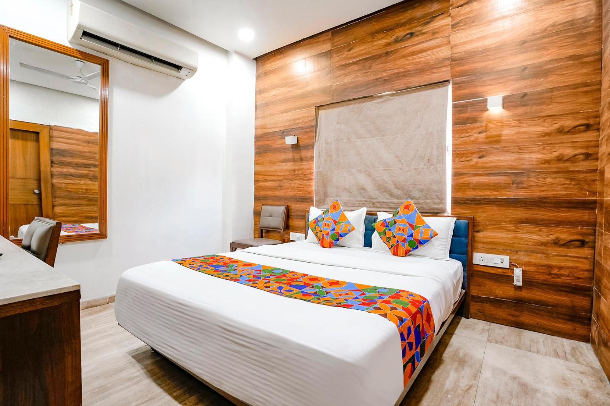 Fabhotel Kyra - Near Airport Road Ахмедабад Экстерьер фото
