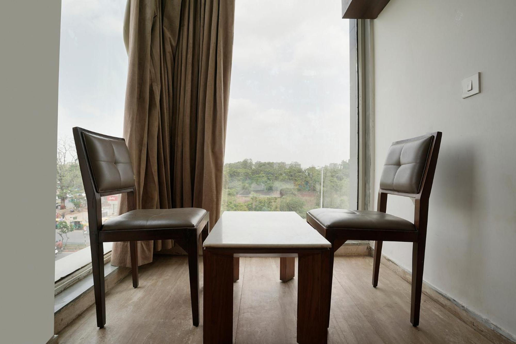Fabhotel Kyra - Near Airport Road Ахмедабад Экстерьер фото
