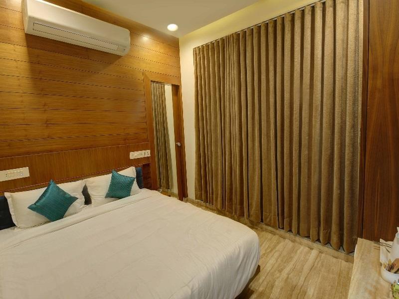 Fabhotel Kyra - Near Airport Road Ахмедабад Экстерьер фото