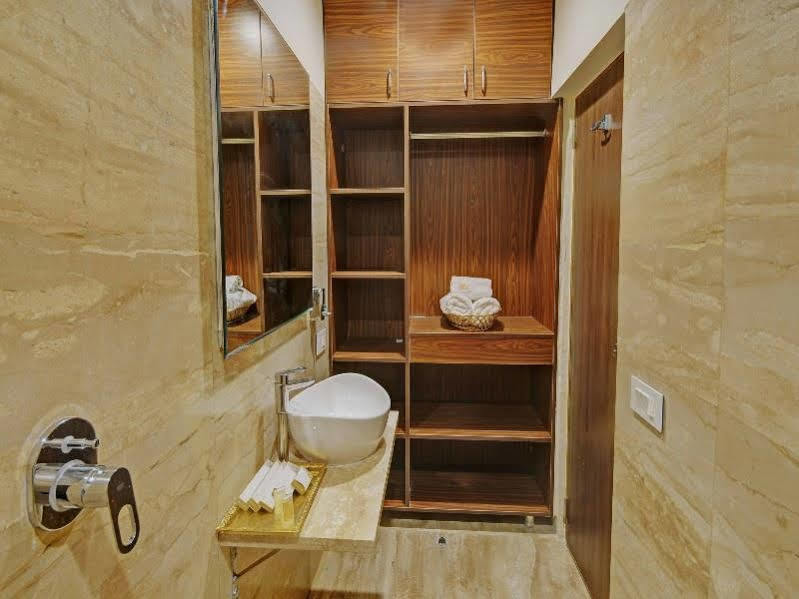 Fabhotel Kyra - Near Airport Road Ахмедабад Экстерьер фото