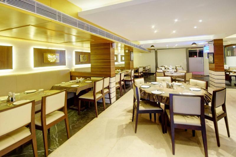Fabhotel Kyra - Near Airport Road Ахмедабад Экстерьер фото